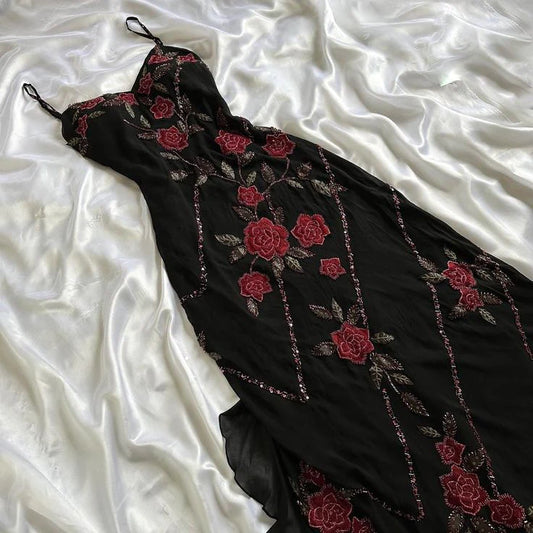 Gorgeous Long Prom Dresses Embroidery Rose Evening Dress nv5354