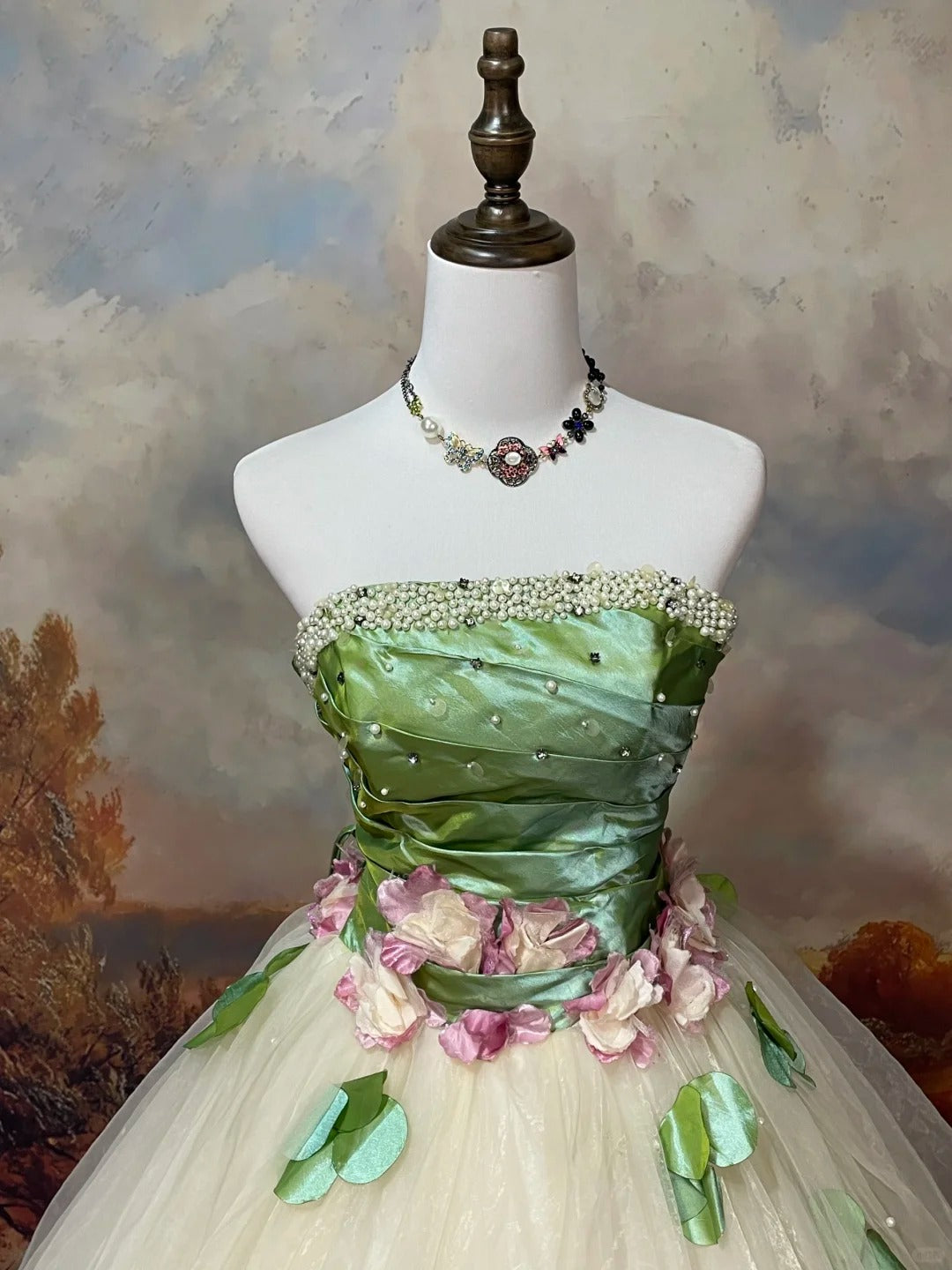 White fashion elegant floral lotus lotus leaf exquisite beading long tulle floor-length ball gown evening dress nv4066