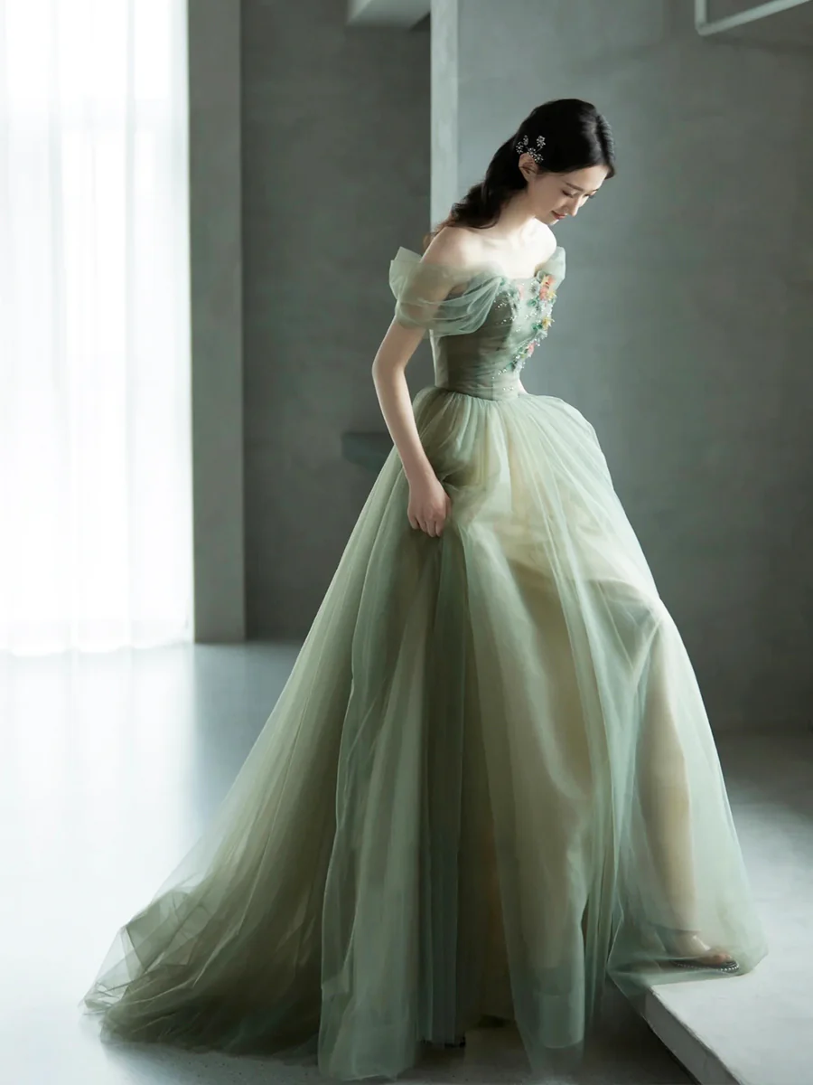 Green elegant A-line off-shoulder long tulle ball gown evening dress graduation dress coming of age ceremony dress nv1413