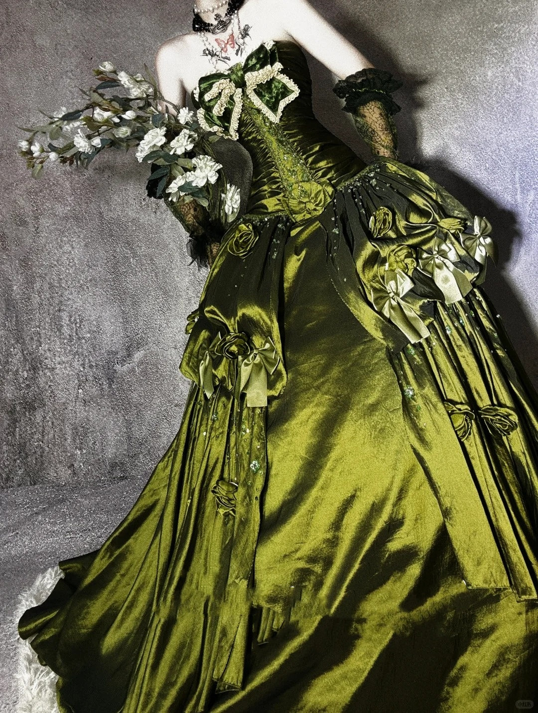 Green gorgeous exquisite beaded long satin ball gown evening dress party dress nv4375
