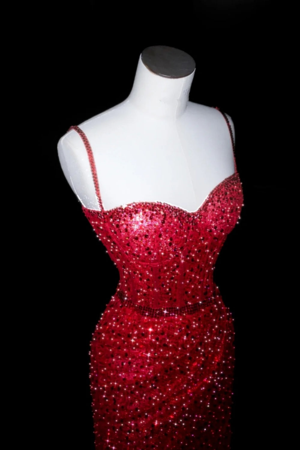 NiceVestidos--Blazing Shine Style:Scarlet Sequin - Embellished Spaghetti - Strap Mermaid Floor - Length Evening Dress NV5816