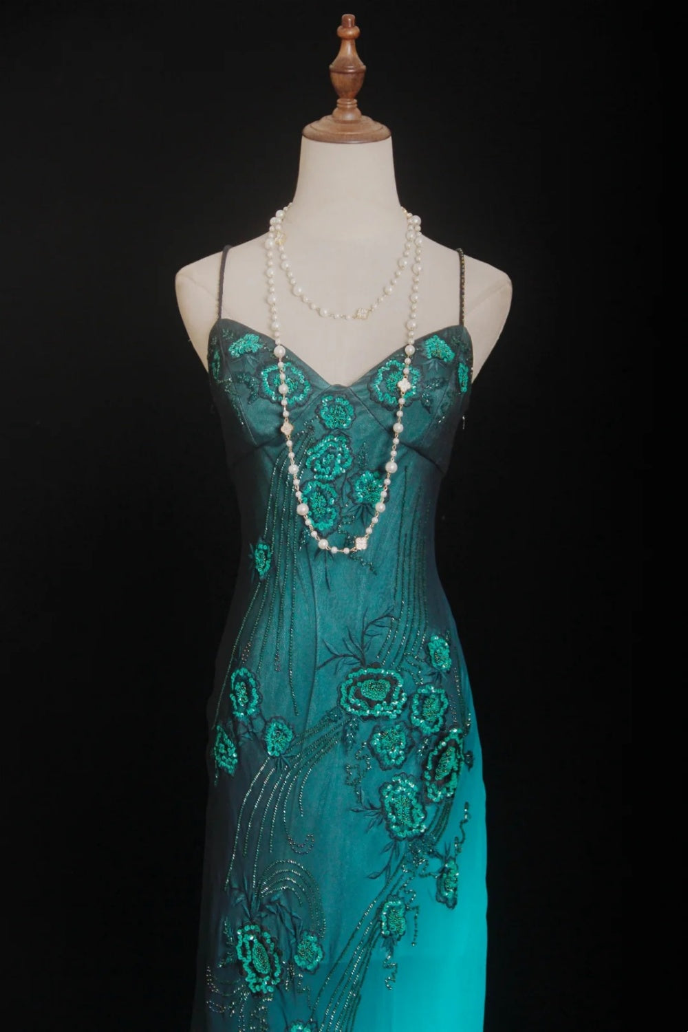 NiceVestidos--Vintage Beaded Glamorous Flowy Teal Gradient Elegant Artistic Floral Beaded Prom Dress NV5790