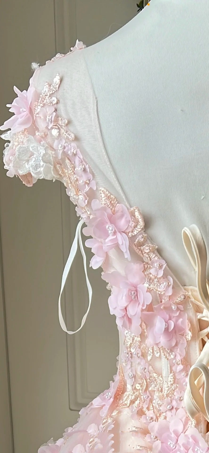 NiceVestidos--Sweet Bride Style:Soft Pink Lace Floral - Decorated Short - Sleeve Floor - Length Wedding Dress NV5813