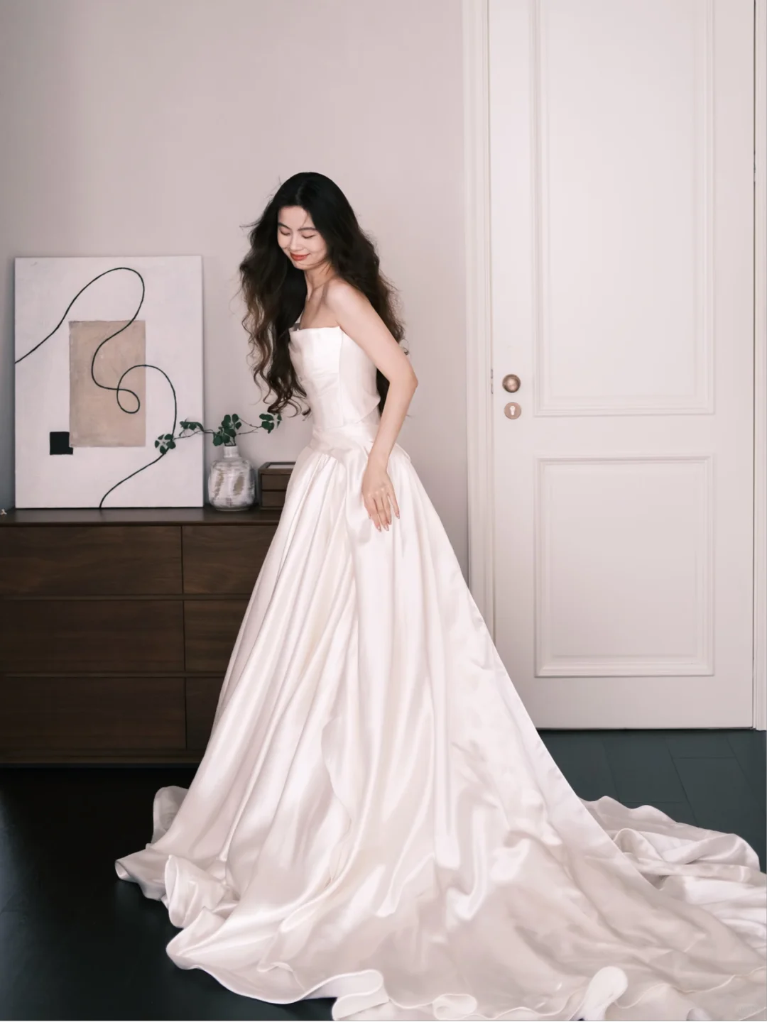 Strapless Satin Ball Gown Wedding Dress Long Train Bridal Gown NV7211