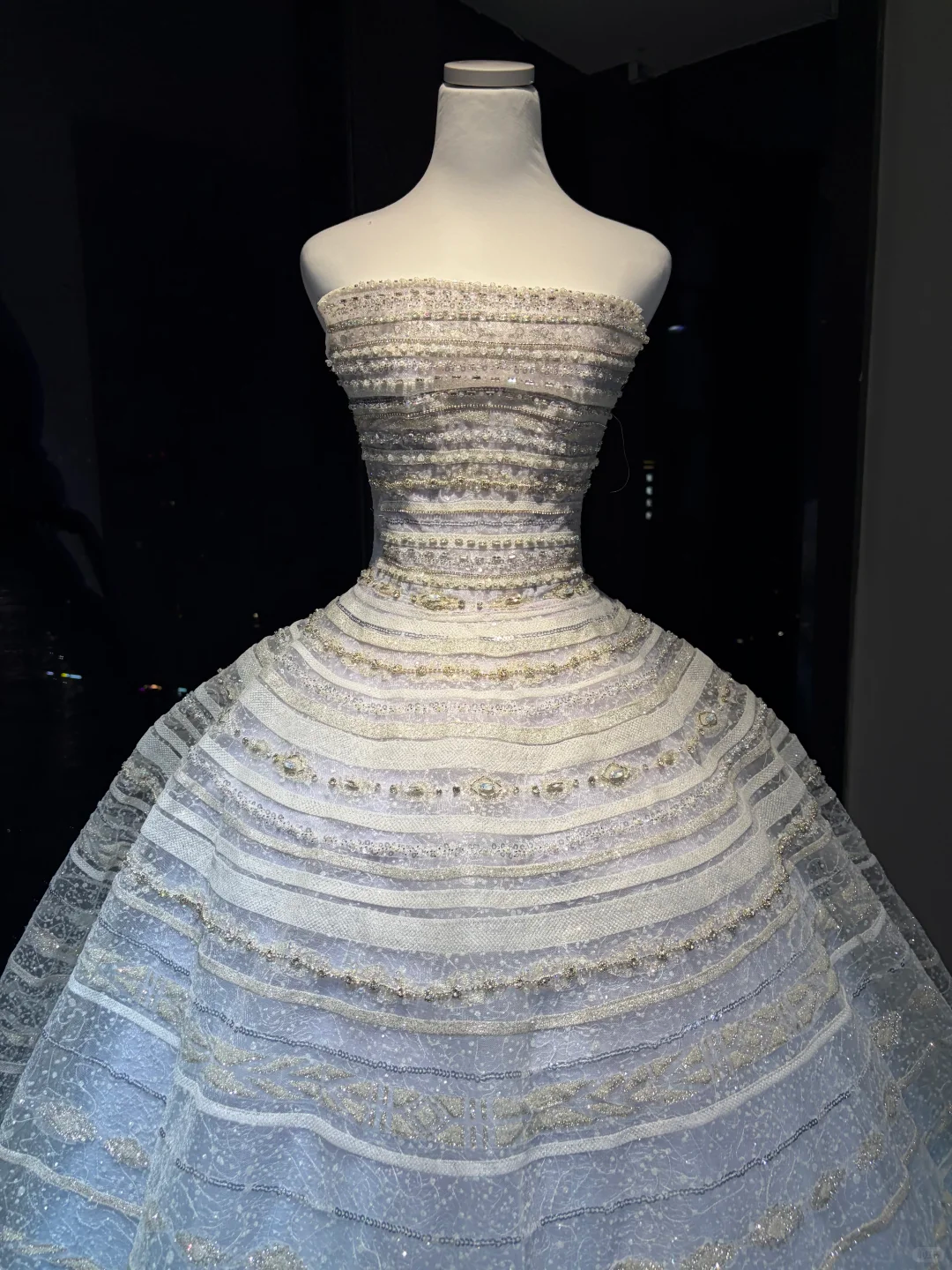 White Light Blue Ombre Strapless Ball Gown Beaded Rhinestone Glitter Tulle Formal Dress NV6969