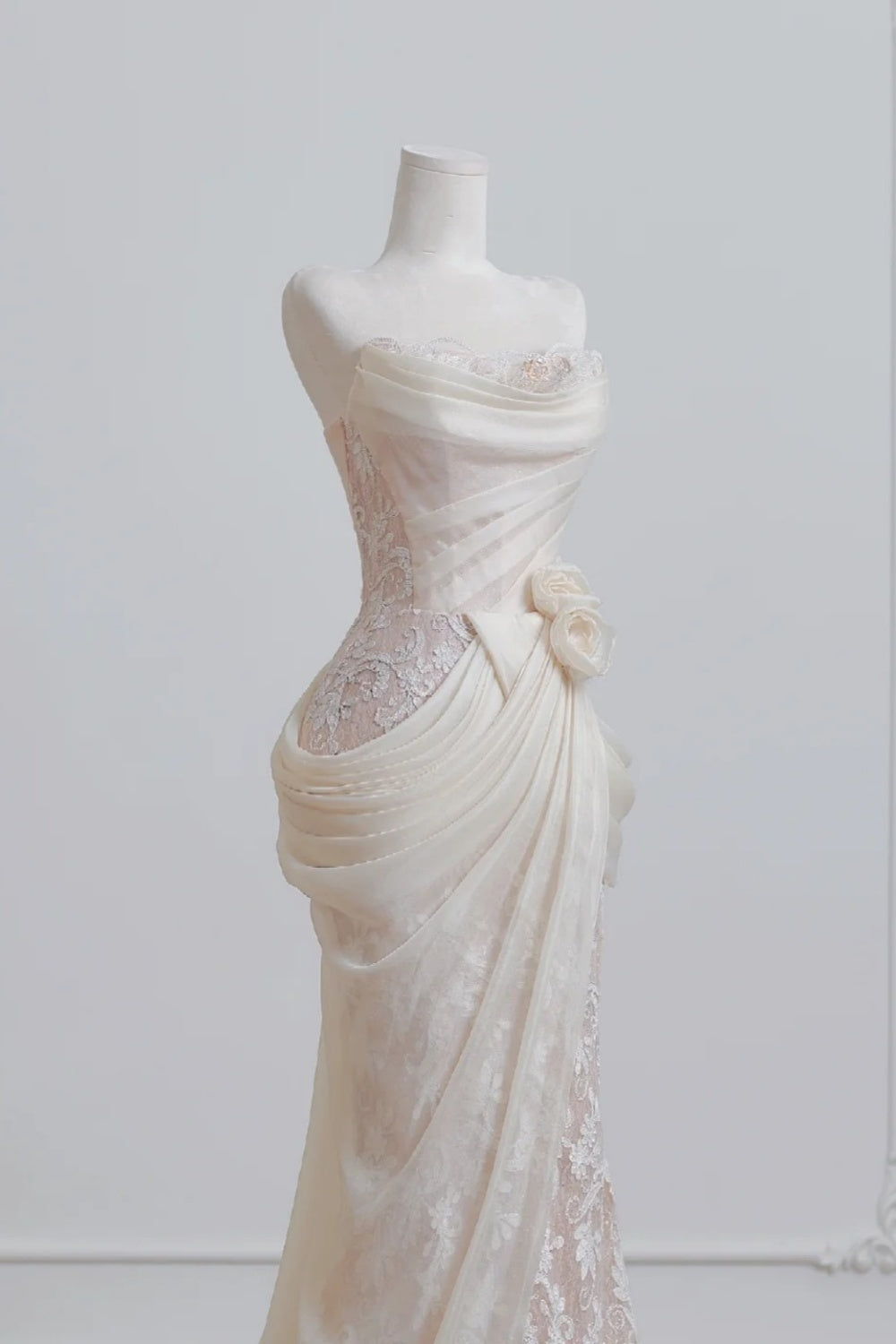 🤍🤍 Exquisite And Romantic Lace Fishtail Long Wedding Dress, Bridal Gown NV6582