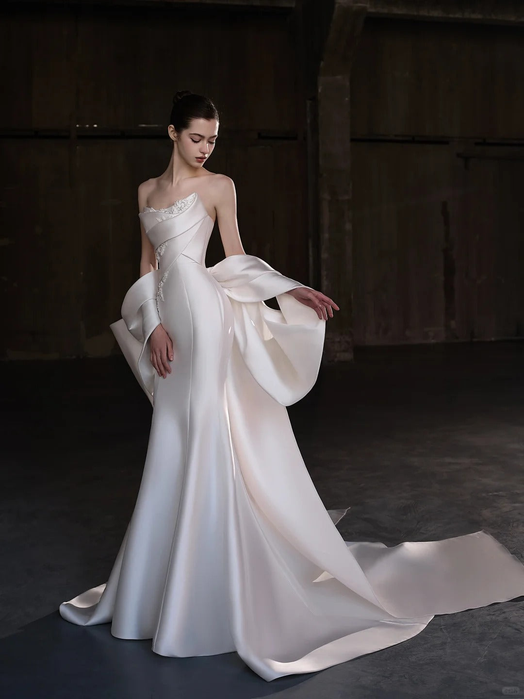 White Gorgeous Exquisite Beaded Long Satin Mermaid Slim Ball Gown Evening Gown Wedding Dress nv4127