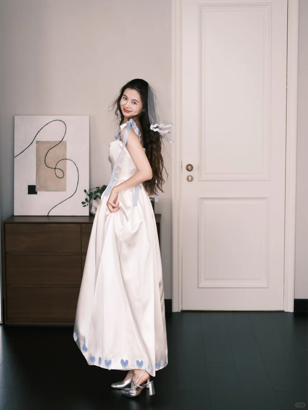 Square Neck Satin Midi Bridal Gown Bow Strap 3D Heart Wedding Dress NV7200