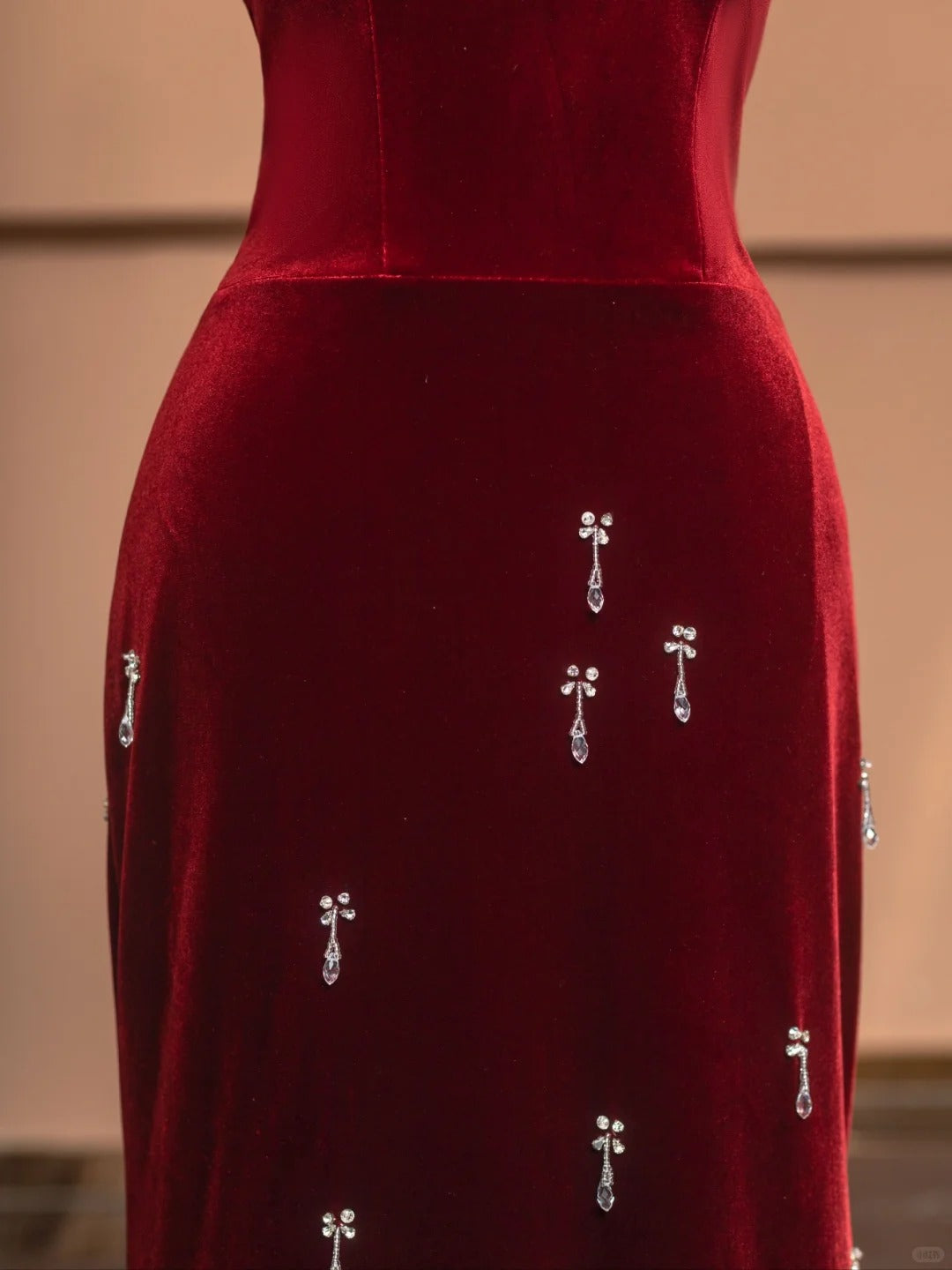 Red Exquisite Beaded Long Velvet Mermaid Slim Prom Dress Evening Dress Party Dress nv4730