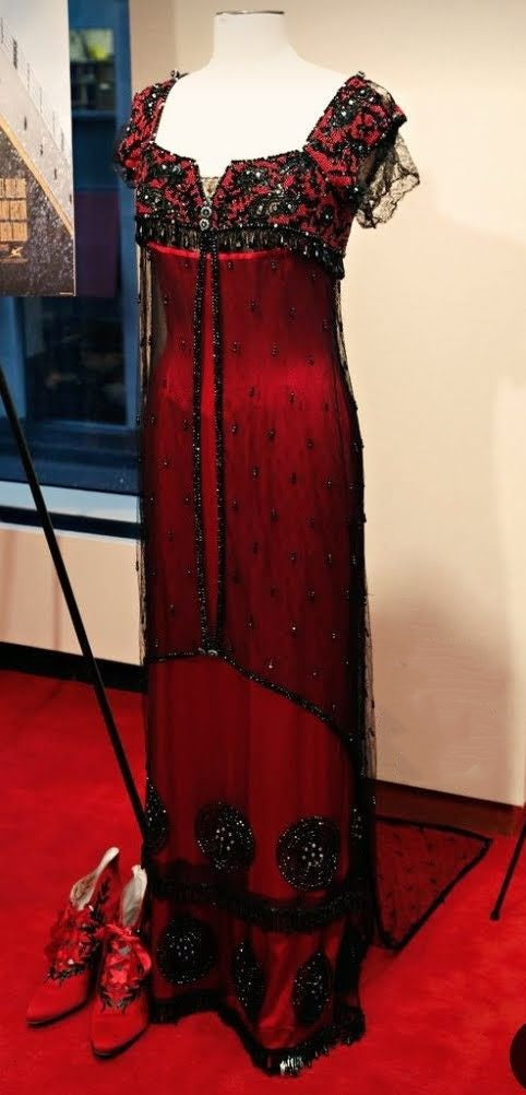 NiceVestidos--Burgundy Exquisite Beaded Long Retro Elegant Prom Dress Evening Dress NV5886