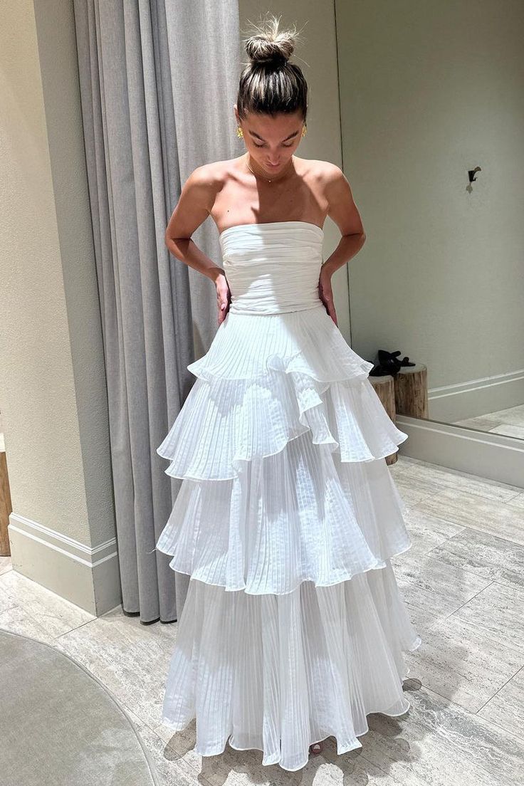 Strapless White Pleated Layers Long Prom Dress Sleeveless Evening Gown nv1596