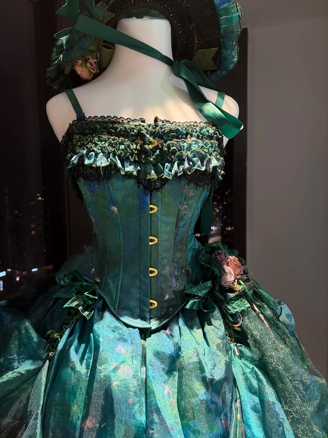 Peacock Green Spaghetti Straps Lolita Corset Ball Gown Iridescent Glitter Tulle Victorian Party Dress NV6941