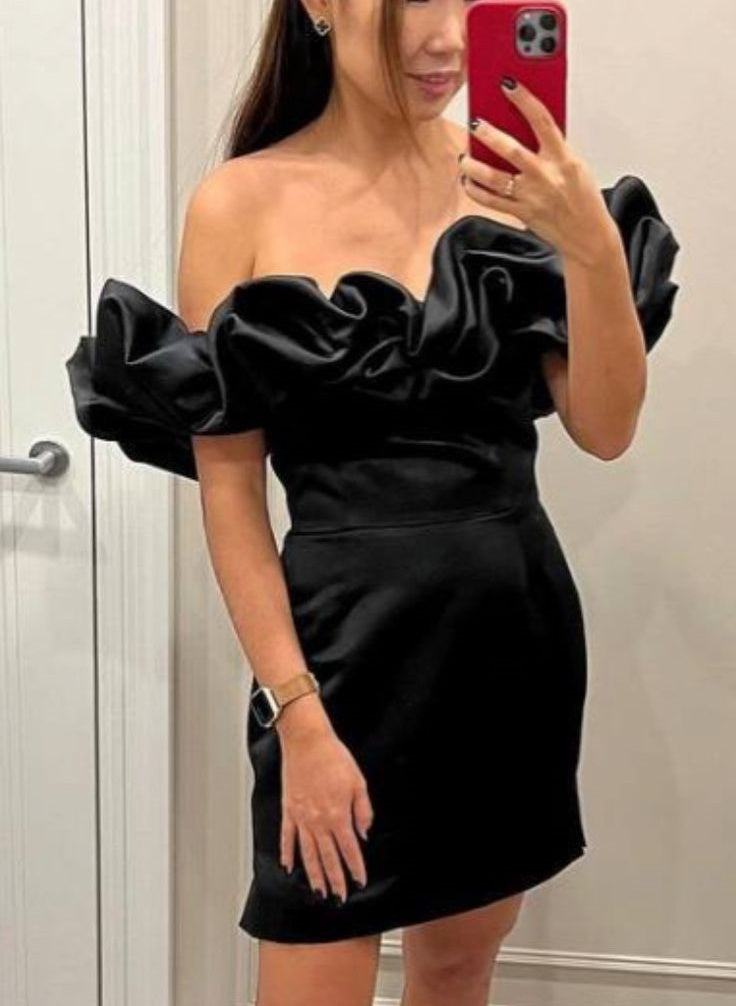 Black tight off the shoulder ruffle short mini satin homecoming dress prom dress birthday party dress nv1730