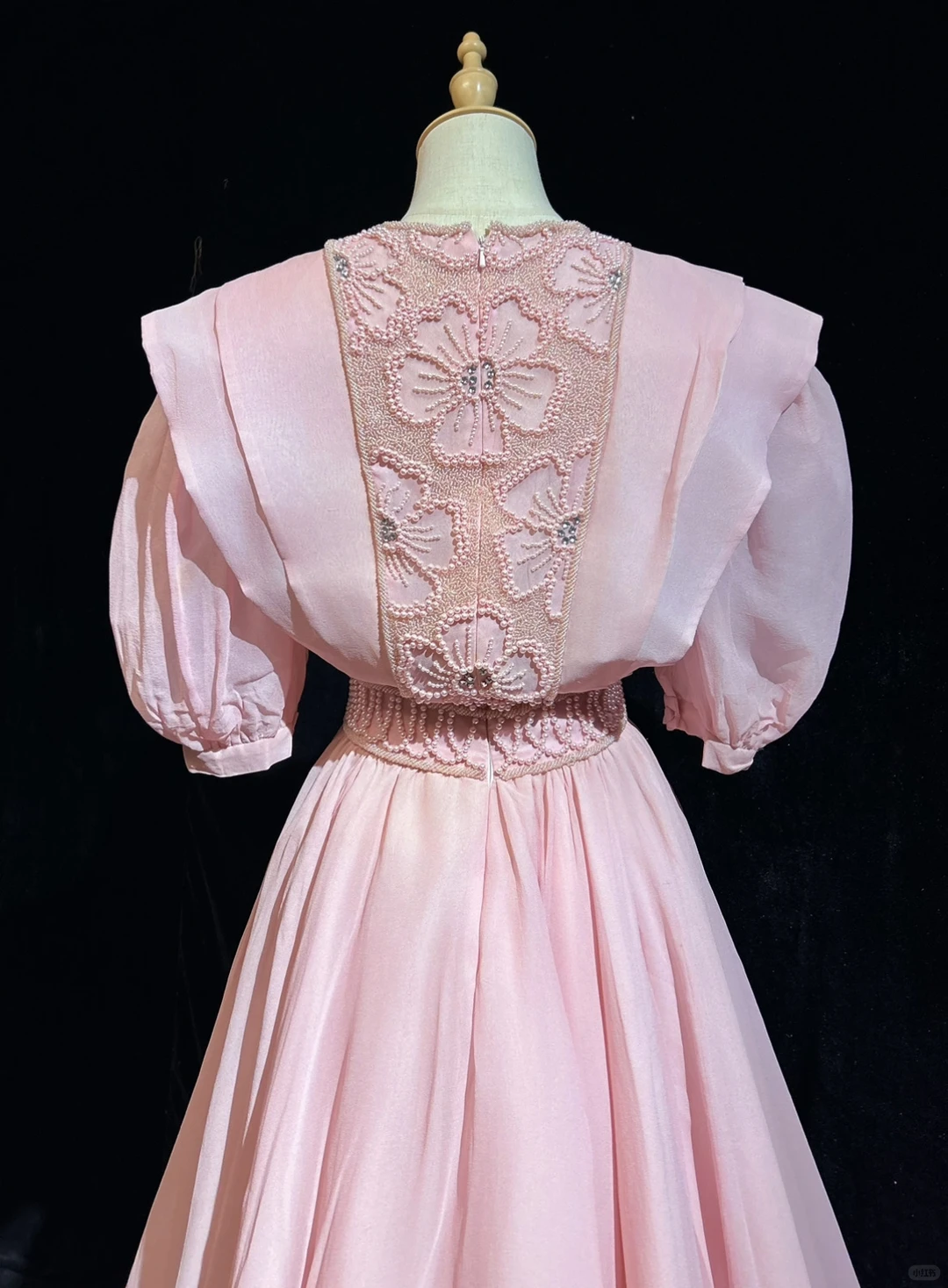 Dusty Pink Puff Short Sleeve Vintage Midi Dress Hand Beaded Floral Embroidery Flowy Chiffon A-Line Tea Length Gown NV6893