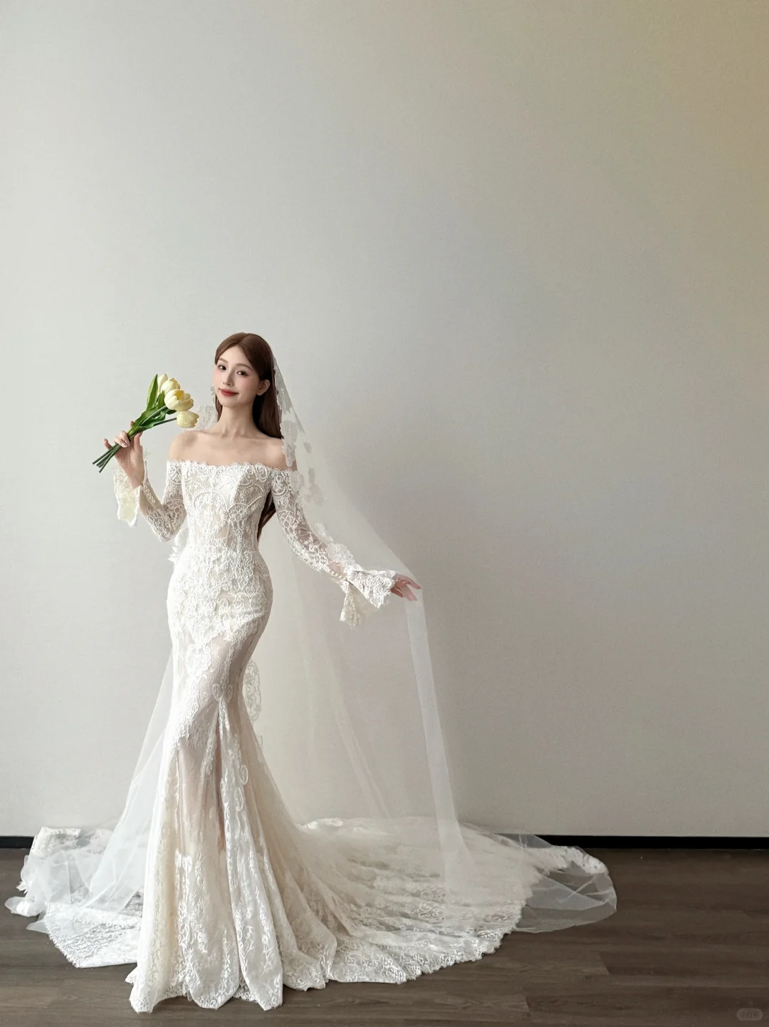 Off Shoulder Long Sleeve Lace Mermaid Wedding Dress Ivory Bridal Gown NV7118