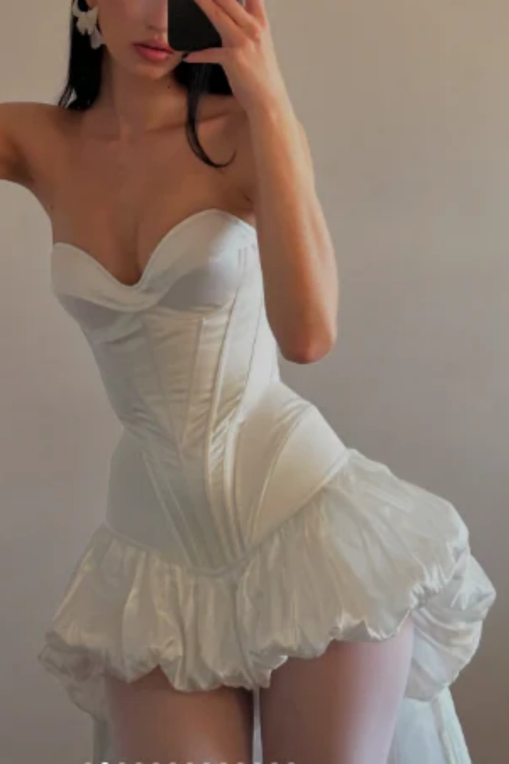 NiceVestidos--Stylish White Off-The-Shoulder Short Satin Homecoming Dress NV5700
