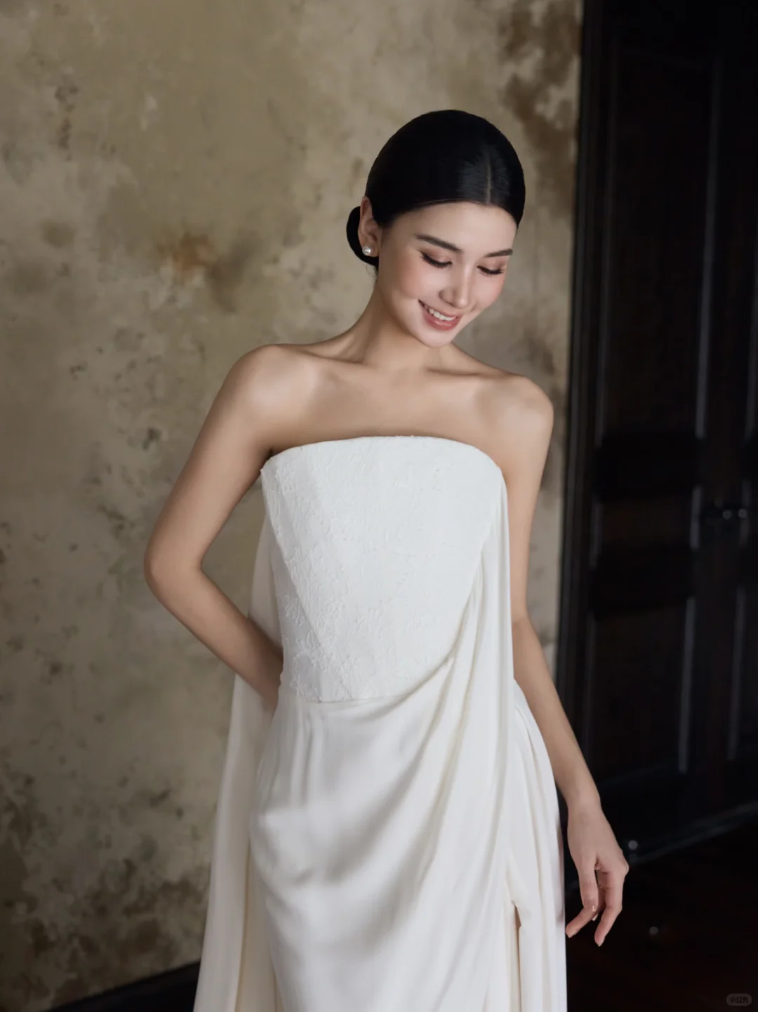 Ivory Strapless Chiffon Mermaid Wedding Gown with Draped Train NV7197