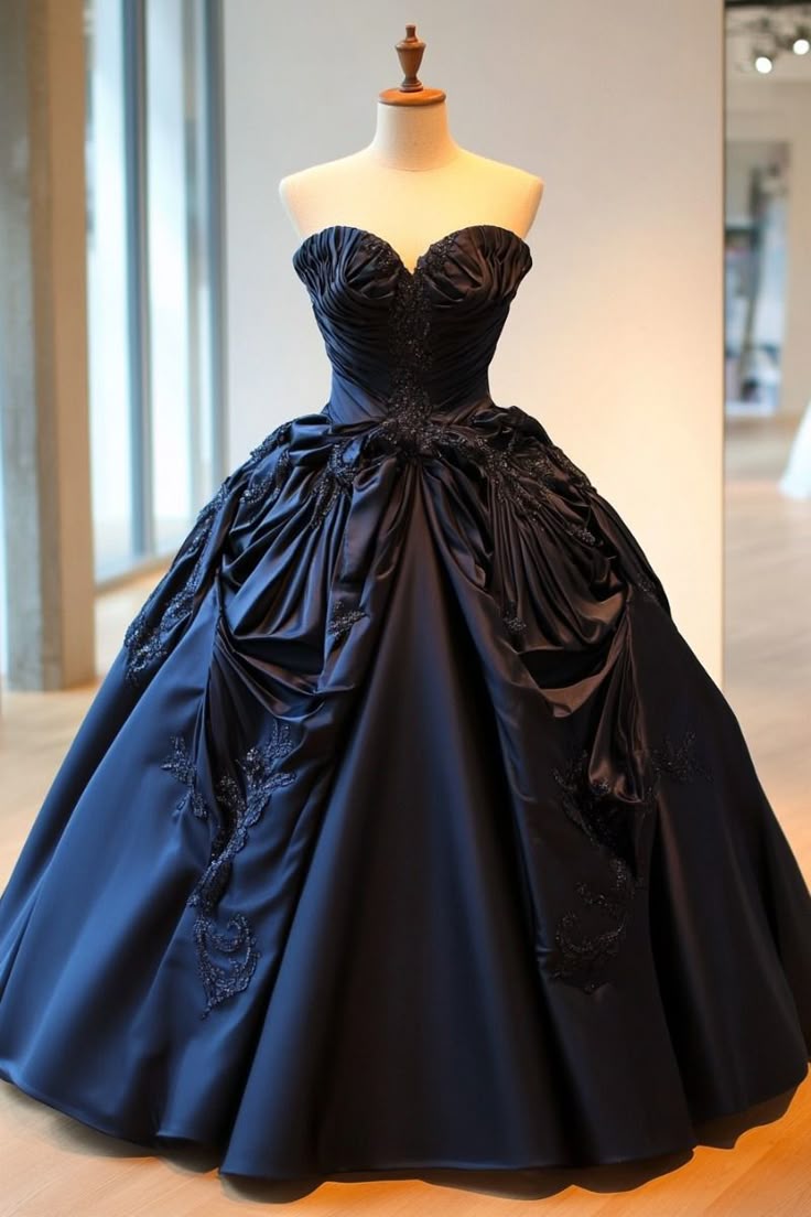 NiceVestidos-Black Retro-Style Long Ball Gown NV6111