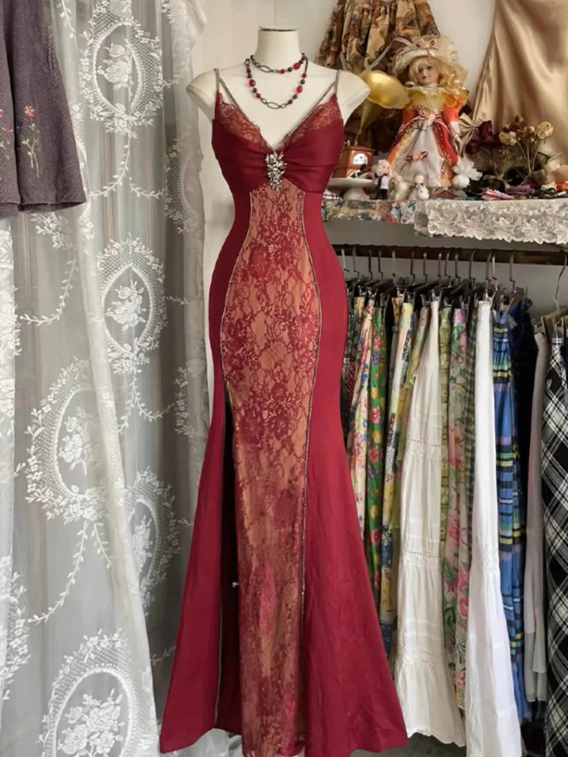 Burgundy Elegant V-neck Retro Mermaid Long Exquisite Lace Evening Dress Birthday Dress Ball Gown Prom Dress Ball Gown nv3987