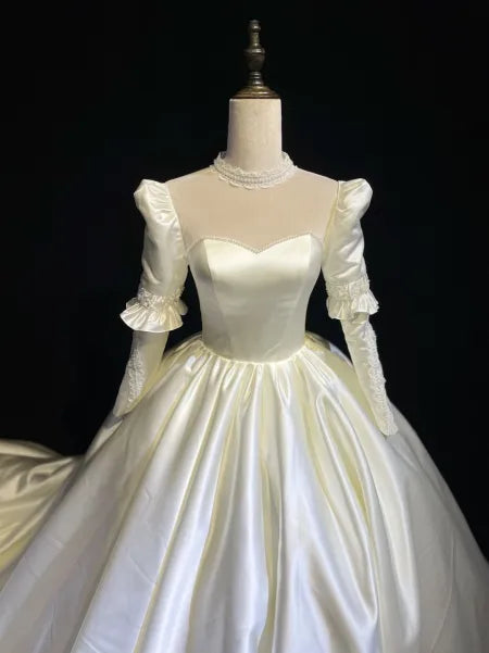 Vintage Ivory Cream Satin Sweetheart Neck Long Sleeve Long Wedding Ball Gown Evening Princess Dress nv2842
