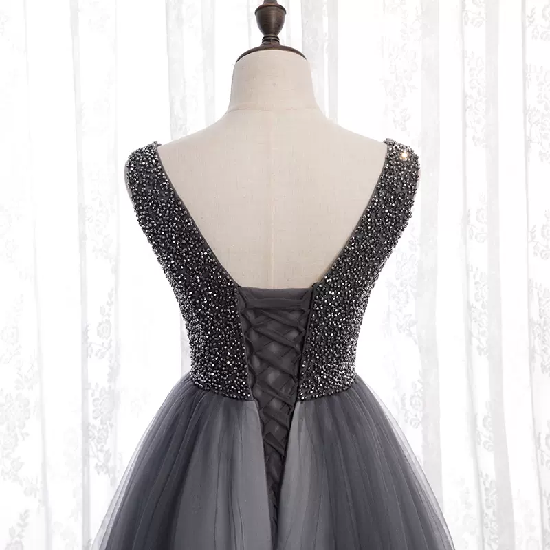 Graues langes Ballkleid aus Tüll, Abendkleid NV70