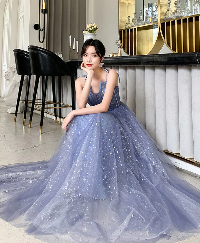 Langes Ballkleid aus blauem Tüll, Abendkleid aus blauem Tüll nv598