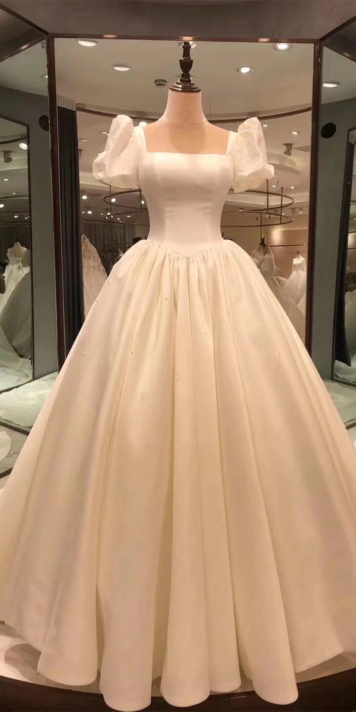 White Vintage Elegant Pearl Beading A-line Long Satin Ball Gown Evening Gown Wedding Dress nv388