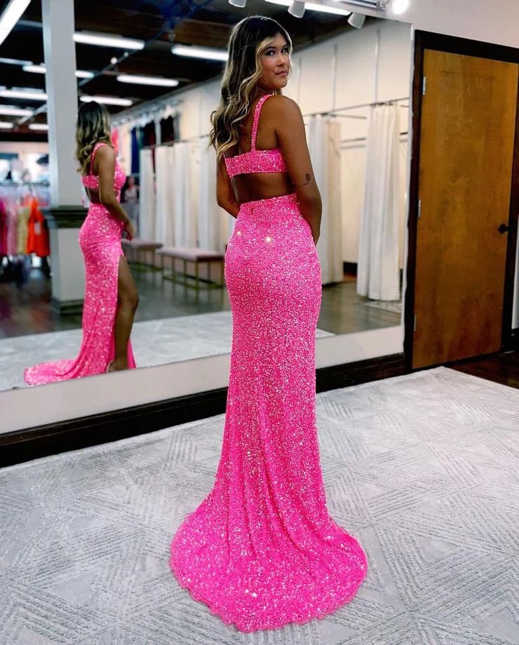 Charming Glitter Mermaid V Neck Hot Pink Sequins Prom Dresses with Slit nv940