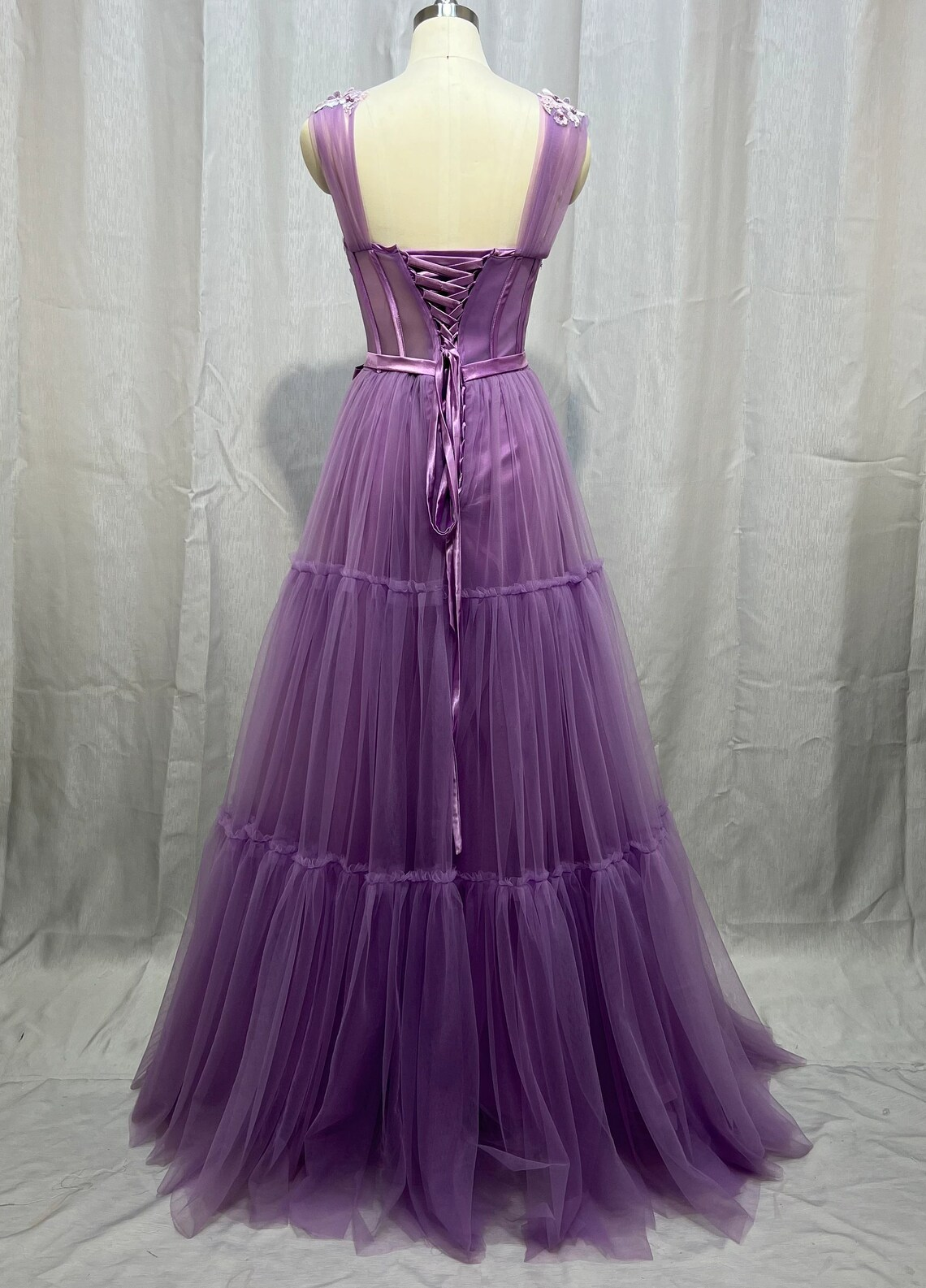 Atemberaubendes Lavendel-Tüll-Rüschenkleid, Langes Tüll-Ballkleid, Tutu-Maxikleid, Brautjungfernkleid, Ballkleid, Korsett-Tüllkleid nv213