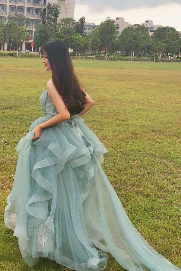 Neuankömmling Spaghettiträger Tüll Langes formelles Ballkleid, Charmantes Abend- und Partykleid nv218