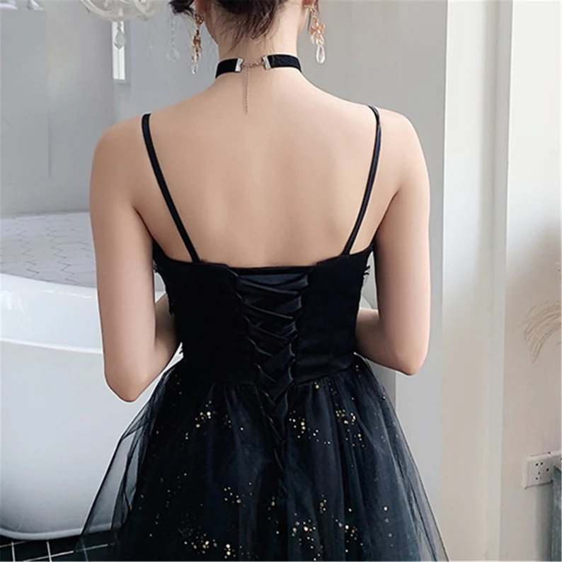 Schwarzes Ballkleid aus glitzerndem Tüll, schwarzes Unterkleid für den Abend nv1051