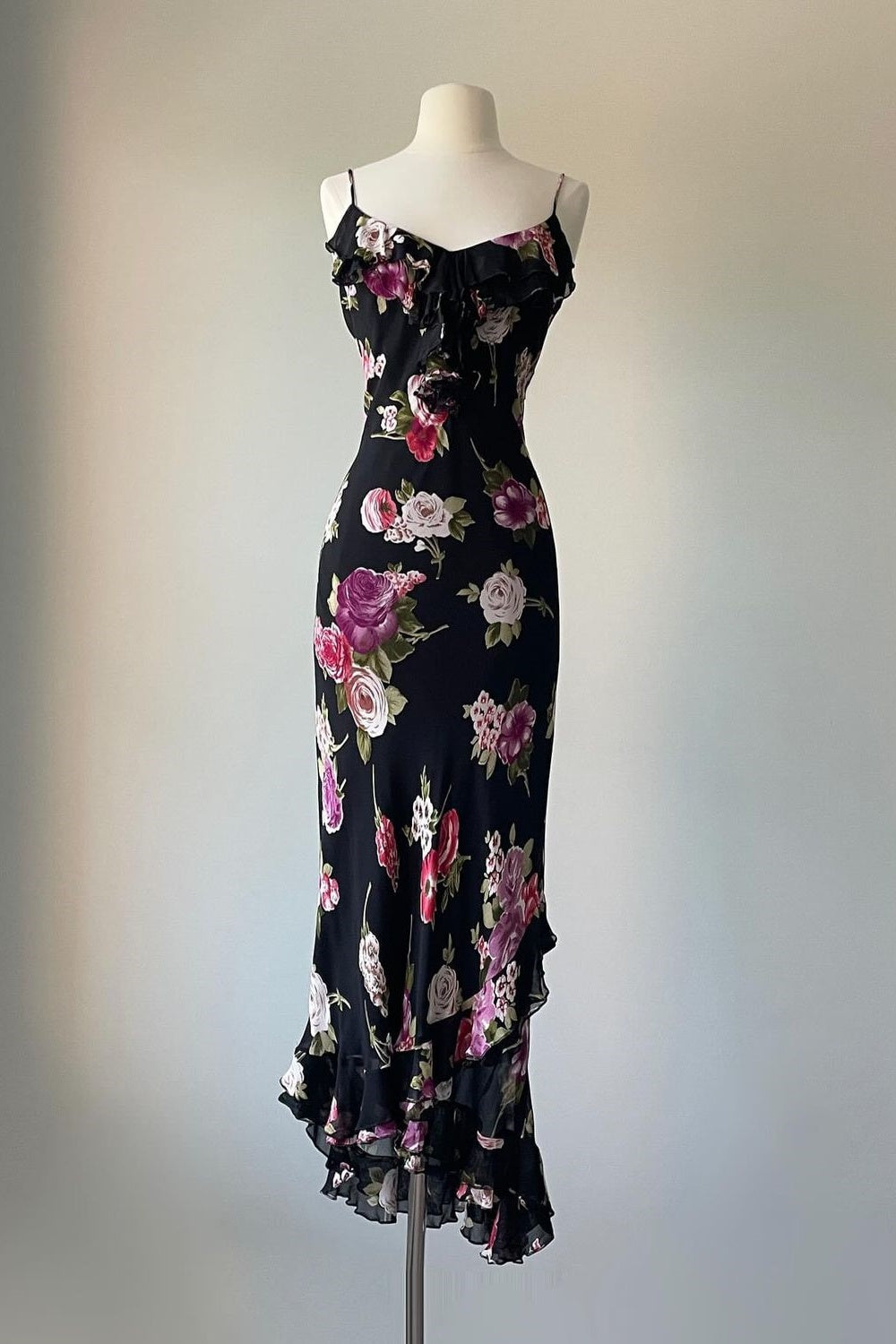NiceVestidos-_Vintage Black Rose Floral Spaghetti Strap Ruffled Asymmetric Long Evening Gown NV5927