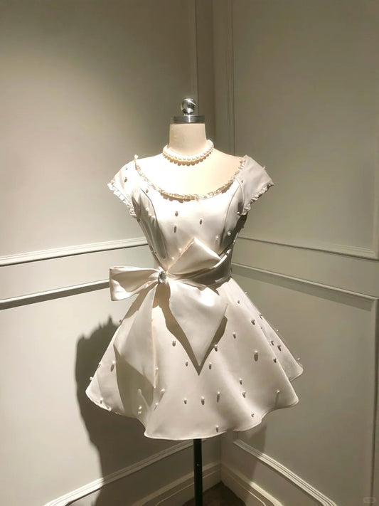 White Elegant Exquisite Beaded Short Satin Princess Homecoming Dress Prom Dress Evening Dress Party Dress nv4129