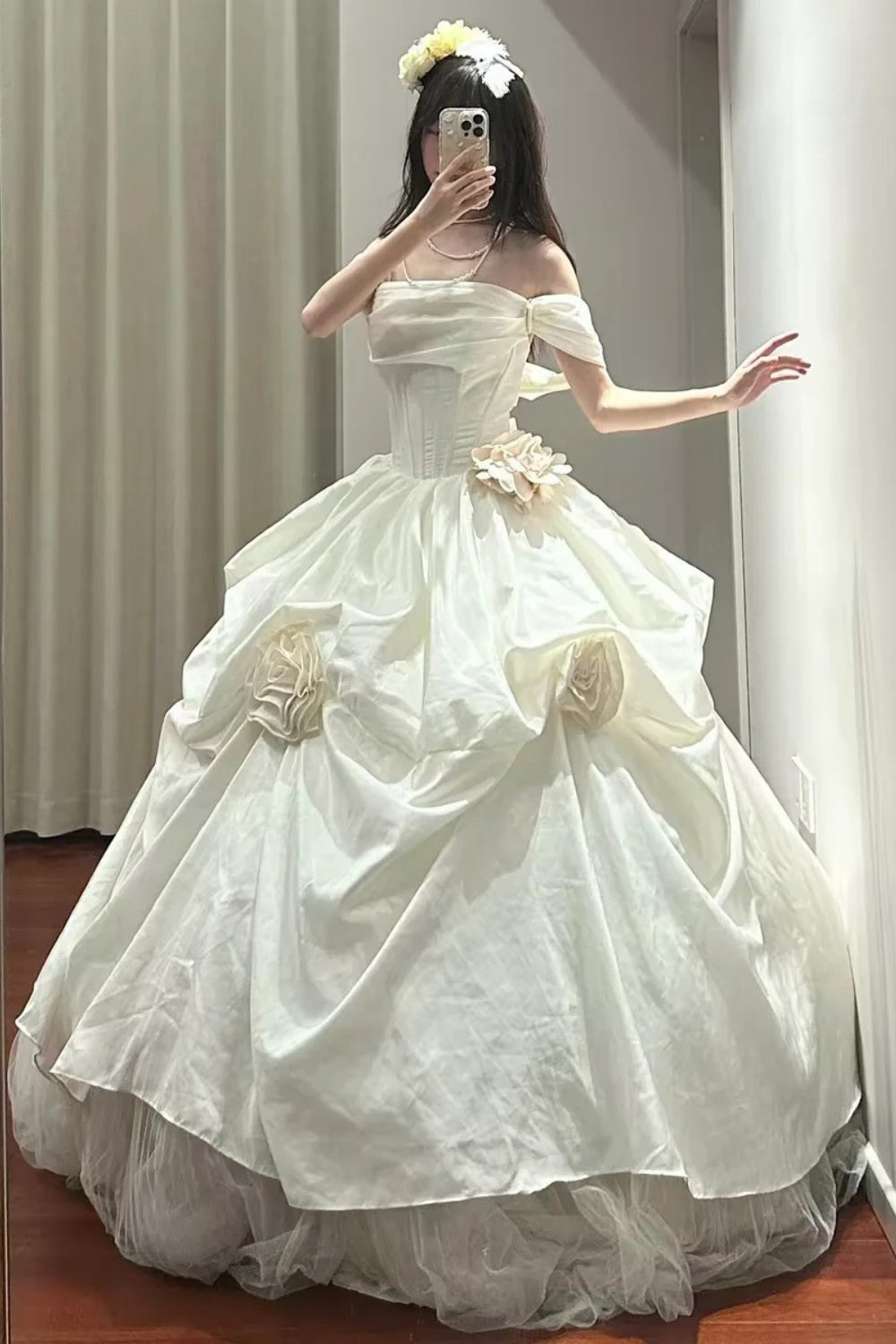 Langes, weißes, geblümtes Prinzessinnen-Ballkleid NV6858