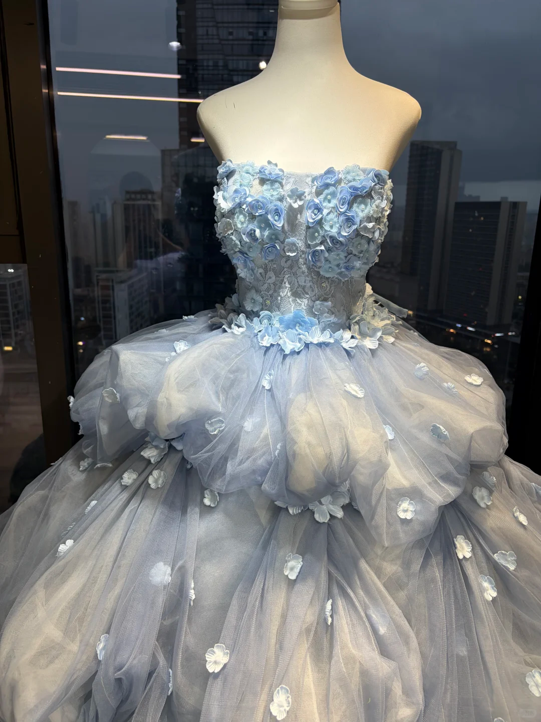 Dusty Blue Strapless Princess Evening Gown 3D Flowers Cloud Ruffled Tulle Voluminous Ball Skirt Long Prom Dress  NV7020