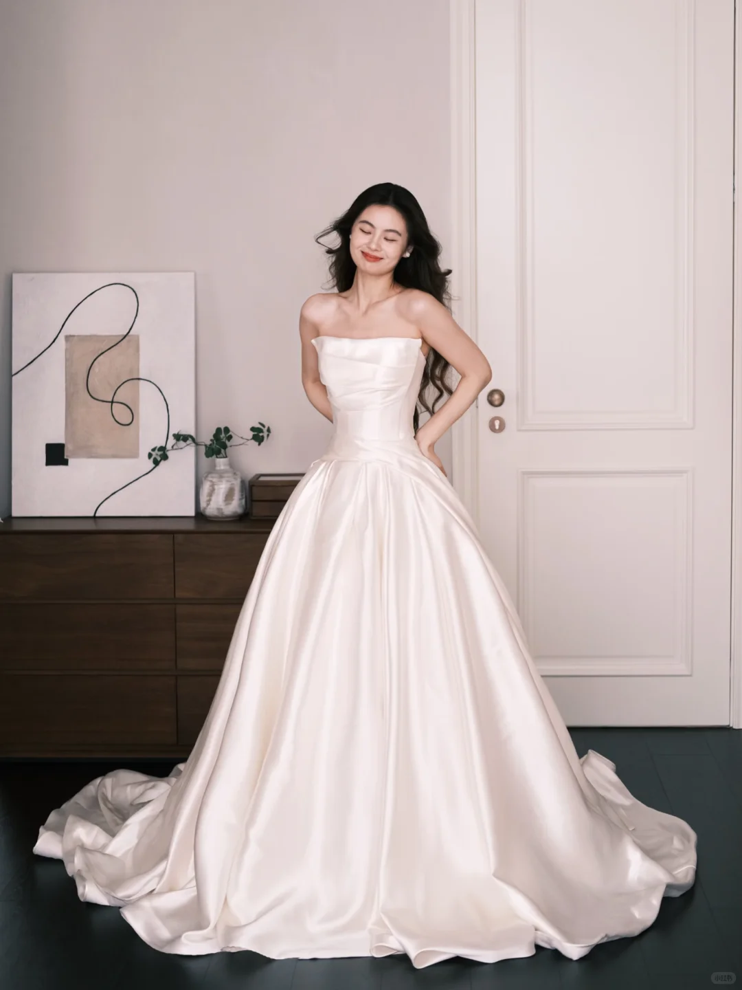 Strapless Satin Ball Gown Wedding Dress Long Train Bridal Gown  NV7211