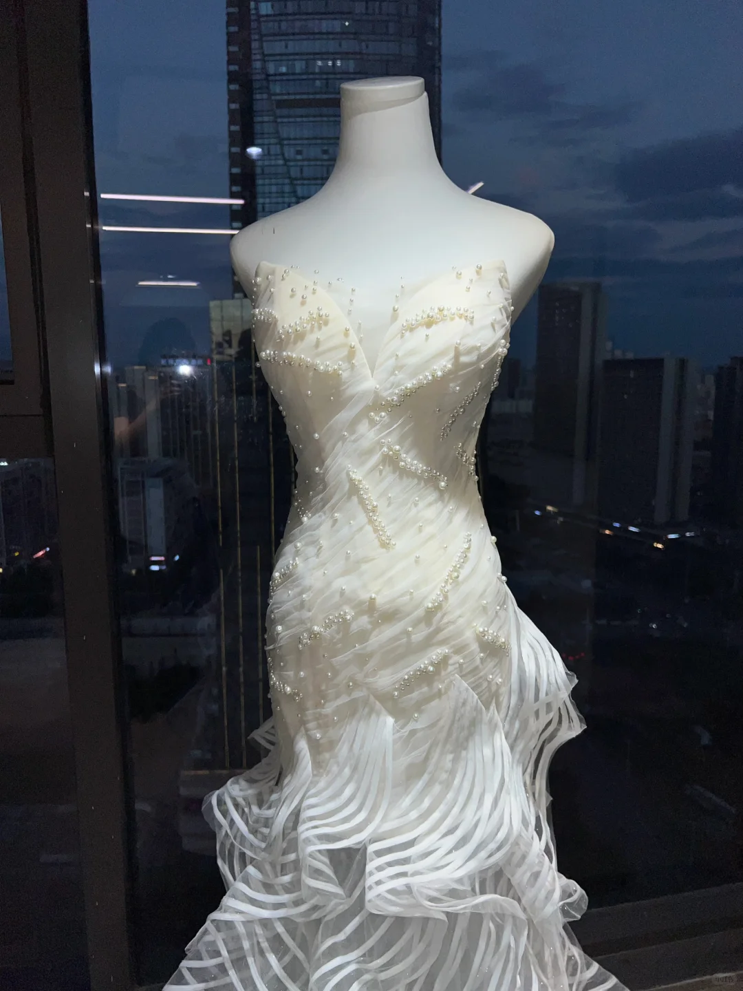 Ivory Strapless Mermaid Evening Gown Hand Pearl Beading Striped Sheer Tulle Tiered Ruffle Long Prom Dress  NV7011