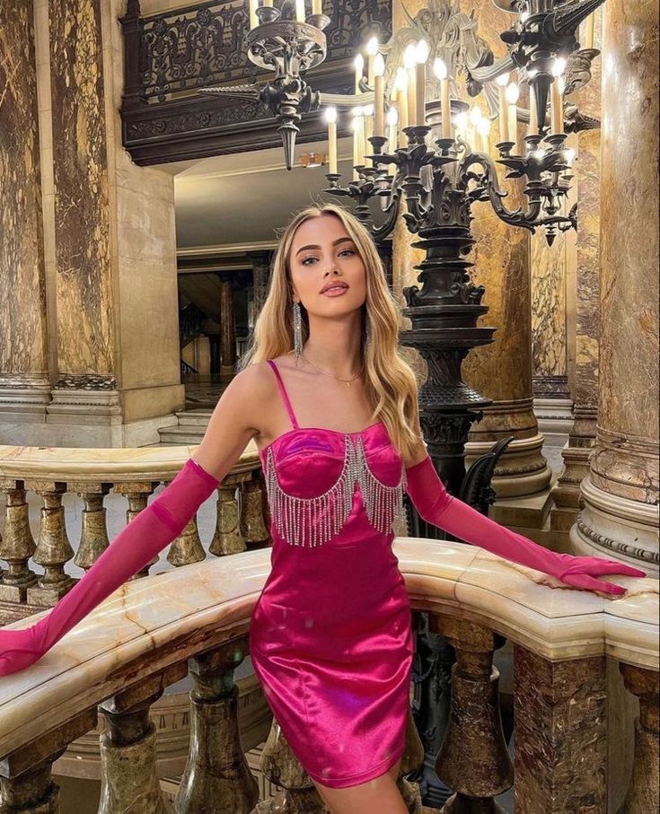 Barbie Pink Fashion Unique Slim Short Mini Prom Dress Evening Dress Homecoming Dress Party Dress with Chain and Gloves nv2355