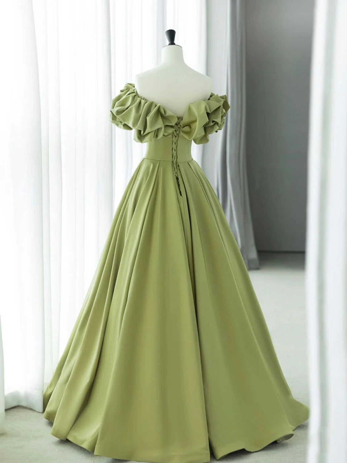 Green A-Line Satin Long Ball Gown Evening Dress nv2164