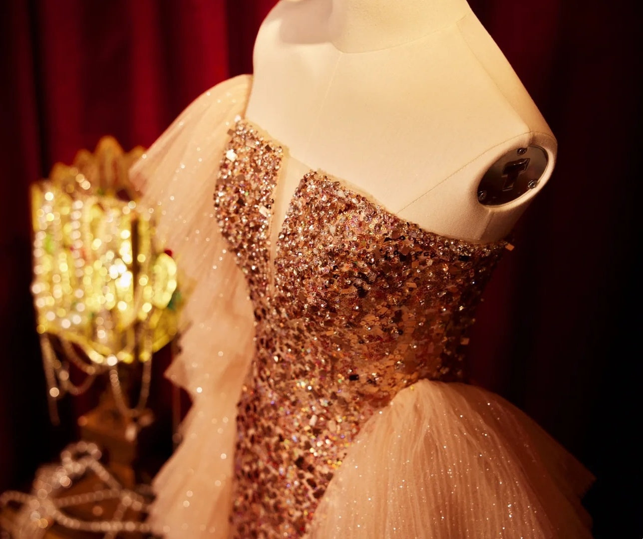 Luxurious, Gorgeous, And Exquisite Long Formal Gold Dress NV6538