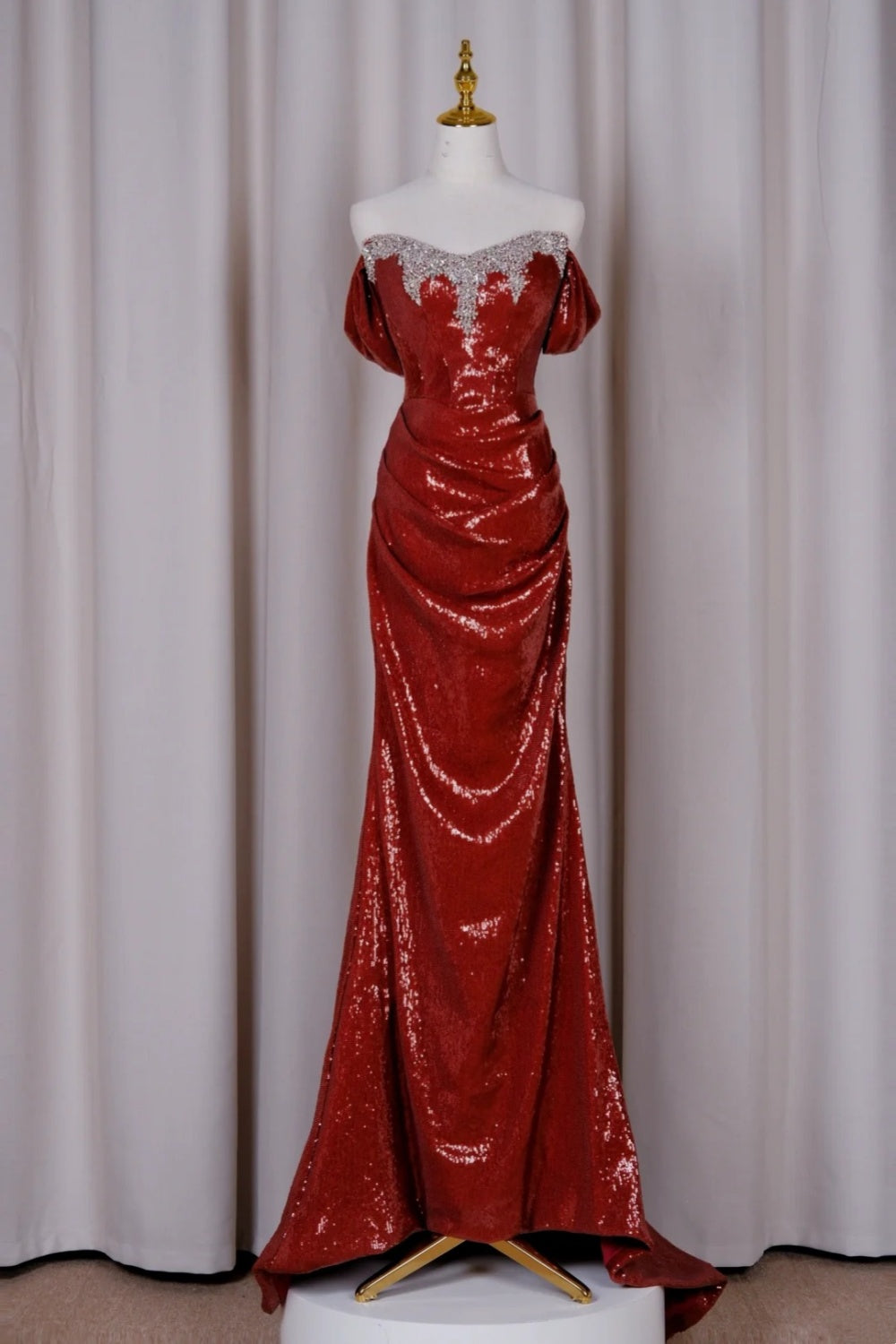 NiceVestidos – Burgunderrotes, paillettenbesetztes, langes formelles Ballkleid NV5993