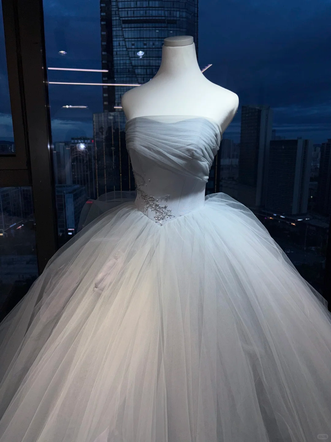 Strapless Off White Princess Ball Gown Ruched Tulle 3D Pink Rose Formal Wedding Prom Dress  NV6982