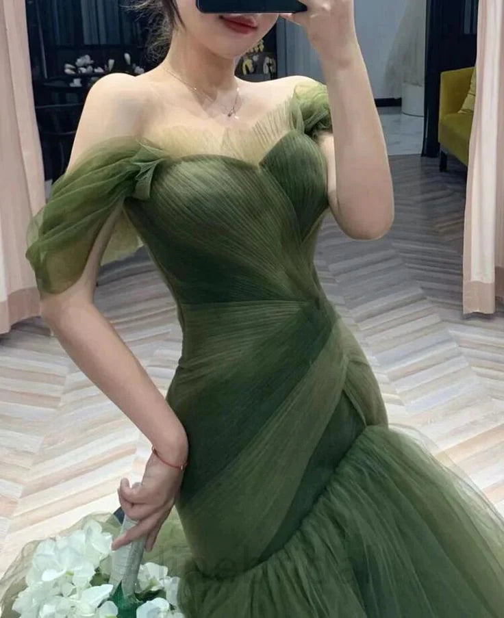 Green beautiful elegant long tulle off-shoulder ball gown evening dress nv73