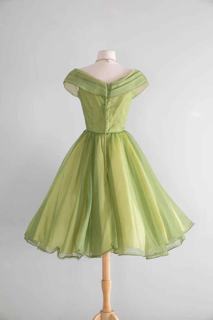 NiceVestidos-Green Chiffon Short Homecoming Dress Party Dress nv5527