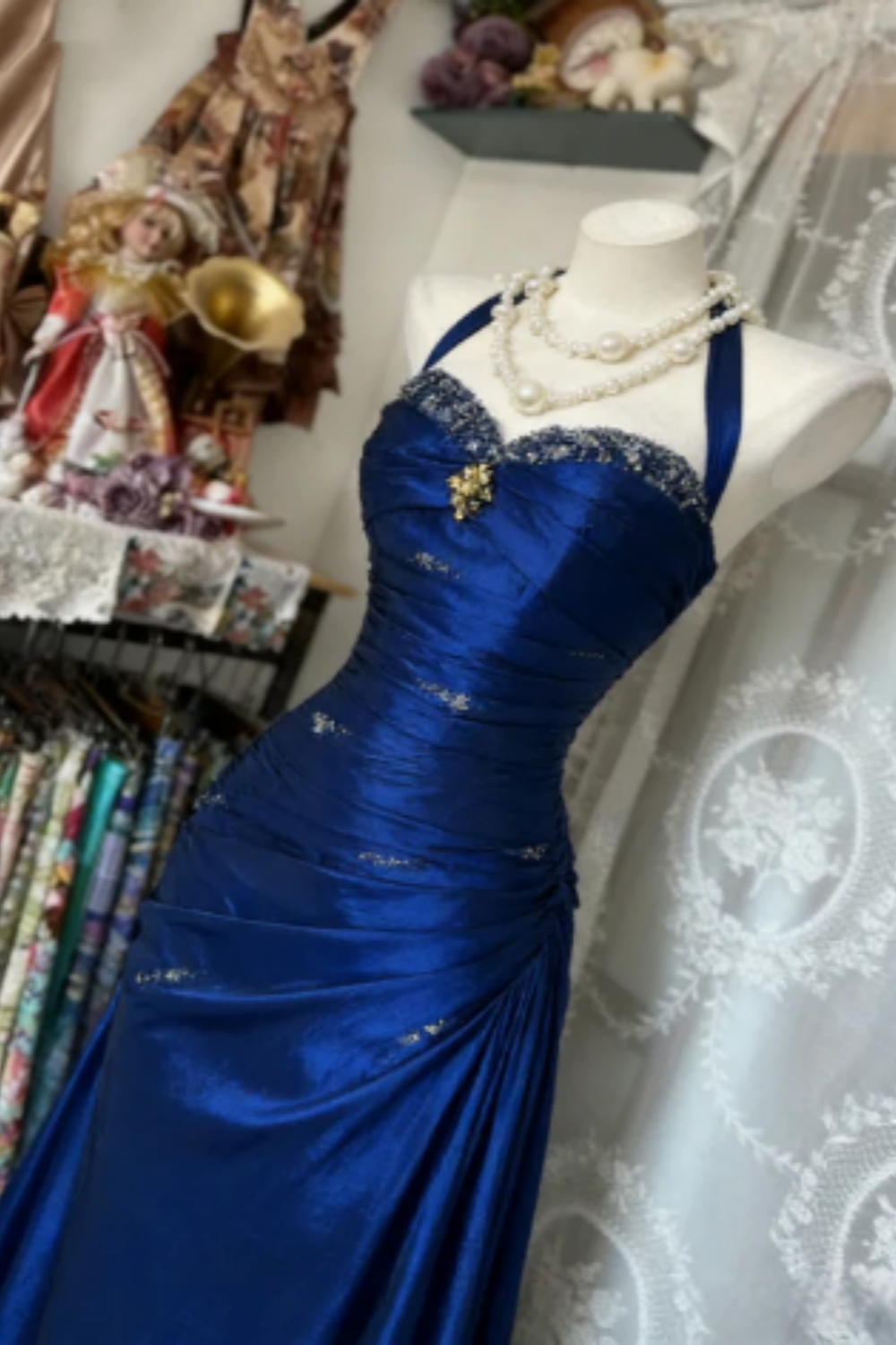 Robe longue en satin rétro élégante NV6656