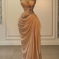 Robe longue en velours bordeaux ornée de délicates perles NV6687