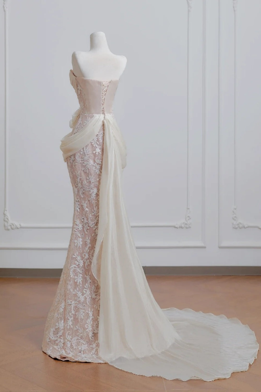 🤍🤍 Exquisite And Romantic Lace Fishtail Long Wedding Dress, Bridal Gown NV6582