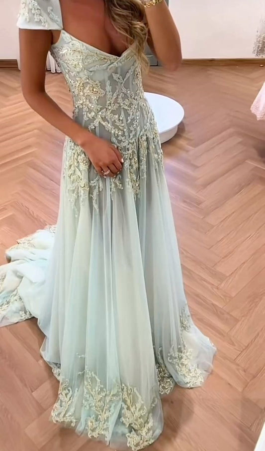 NiceVestidos – Exquisites Chiffonkleid mit floralen Applikationen NV5955