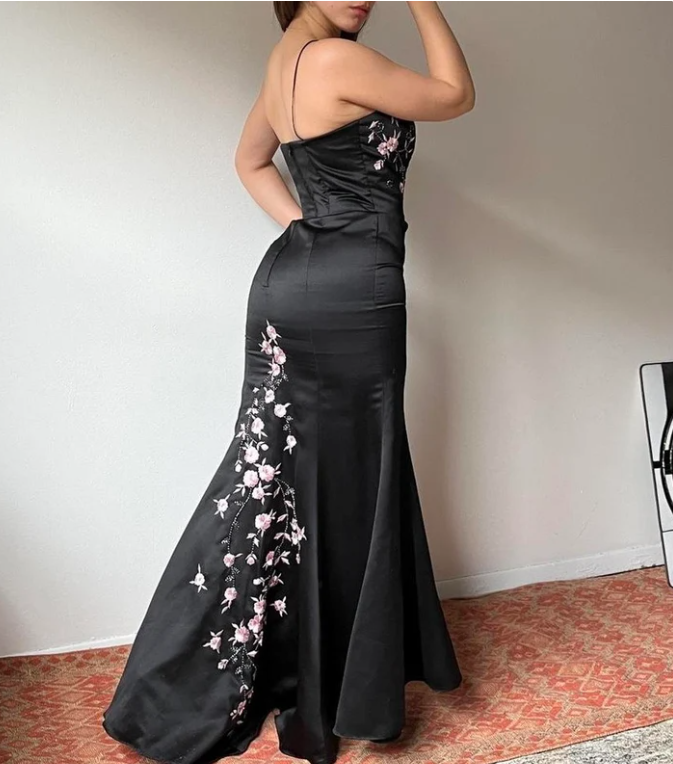 Black Stunning Vintage Satin Pink floral beads Long Prom Dress Gorgeous Evening Off-the-shoulder Dress Party Dress nv2749