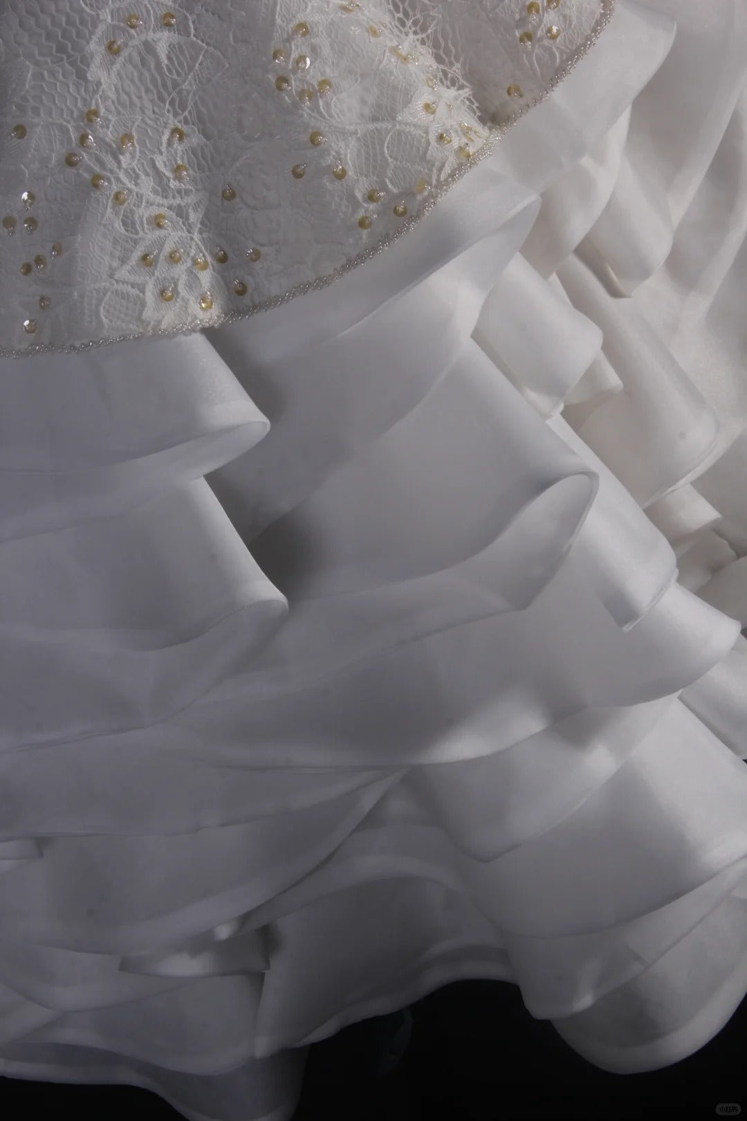 White Gorgeous Delicate Beaded Short Tulle Homecoming Gown Princess Prom Dress Evening Gown Wedding Dress nv4126